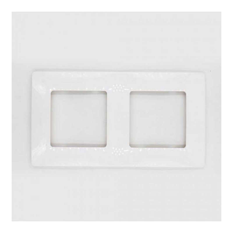  Niloe plaque double blanc! Legrand LEGRAND - Sanifer Tamatave