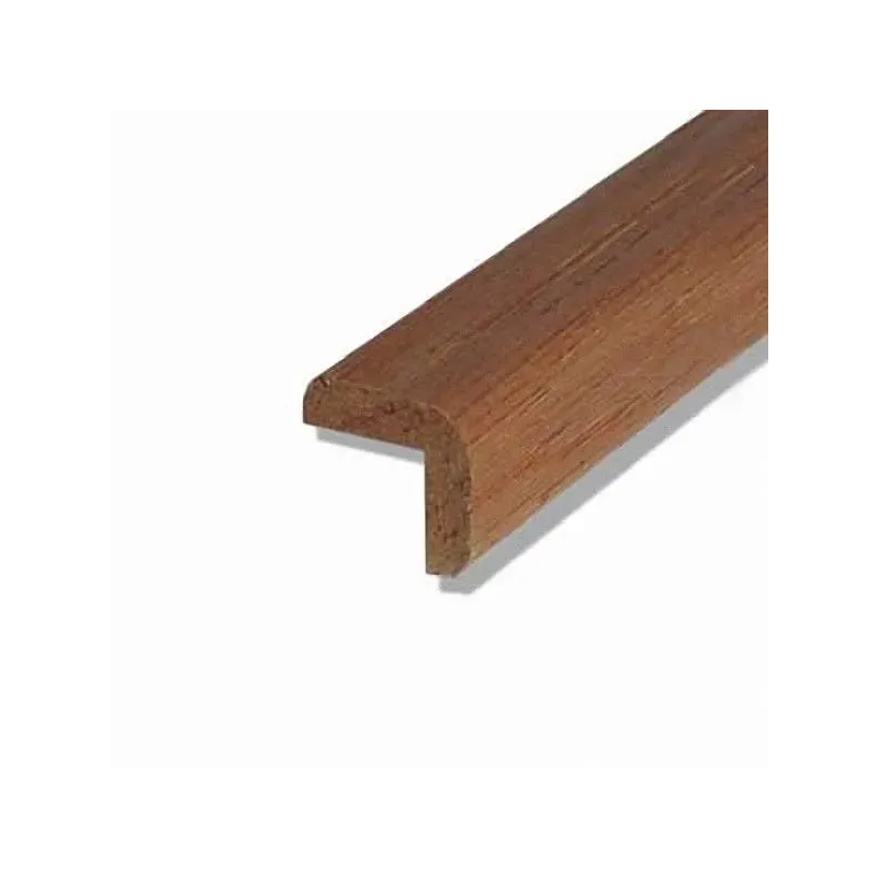  Baguette d'angle en bois rouge 2400X28mm  - Sanifer Tamatave